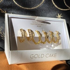 Gold Cake - Elegant Gold Hoop Earrings Set w FREE GIFT 💝